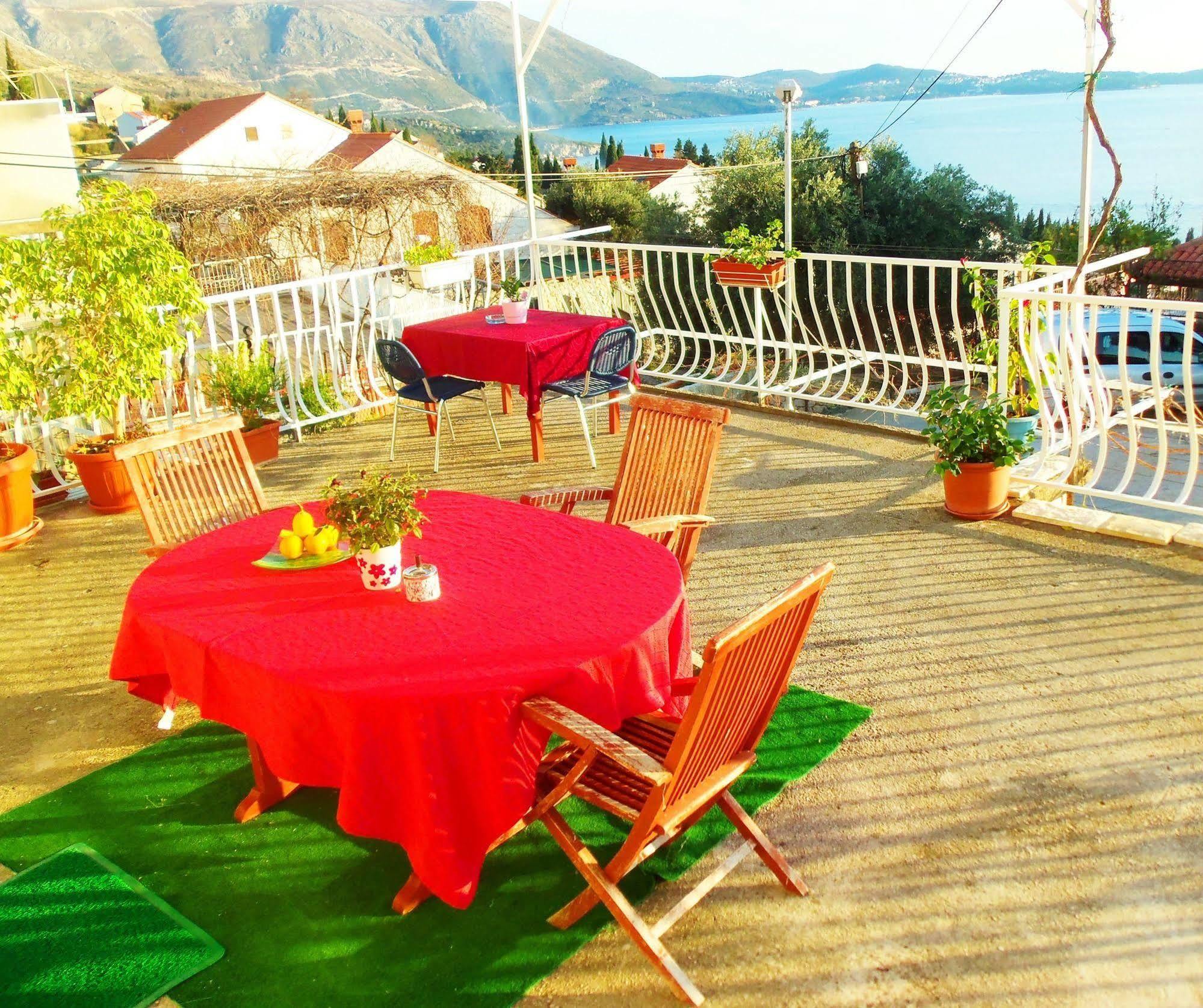 Guest House Kate Mlini Exterior foto