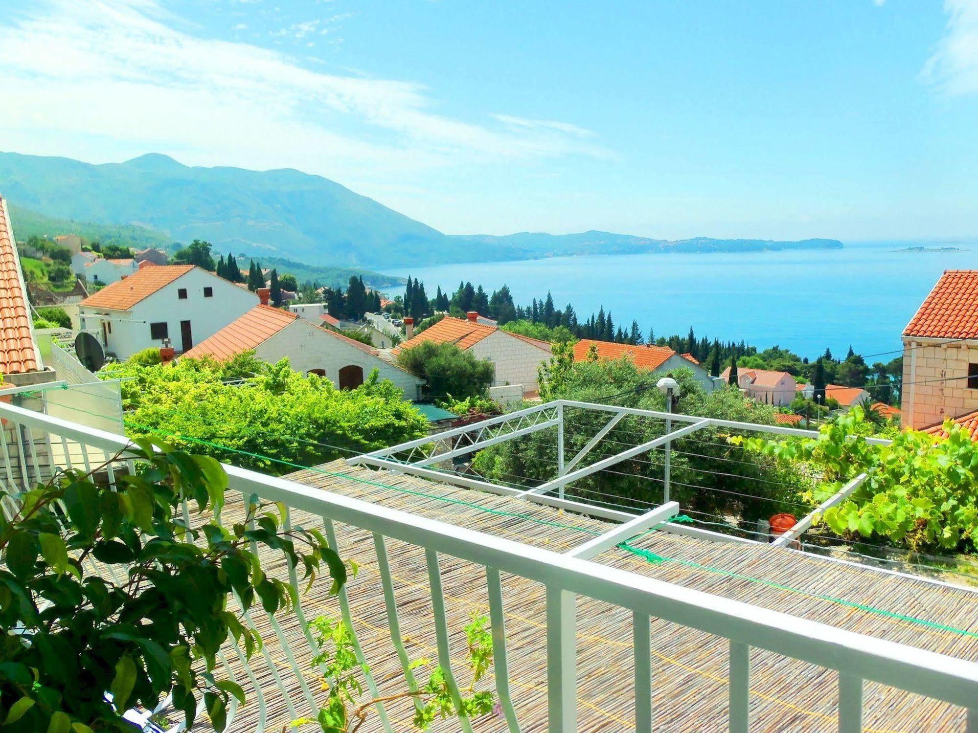 Guest House Kate Mlini Exterior foto